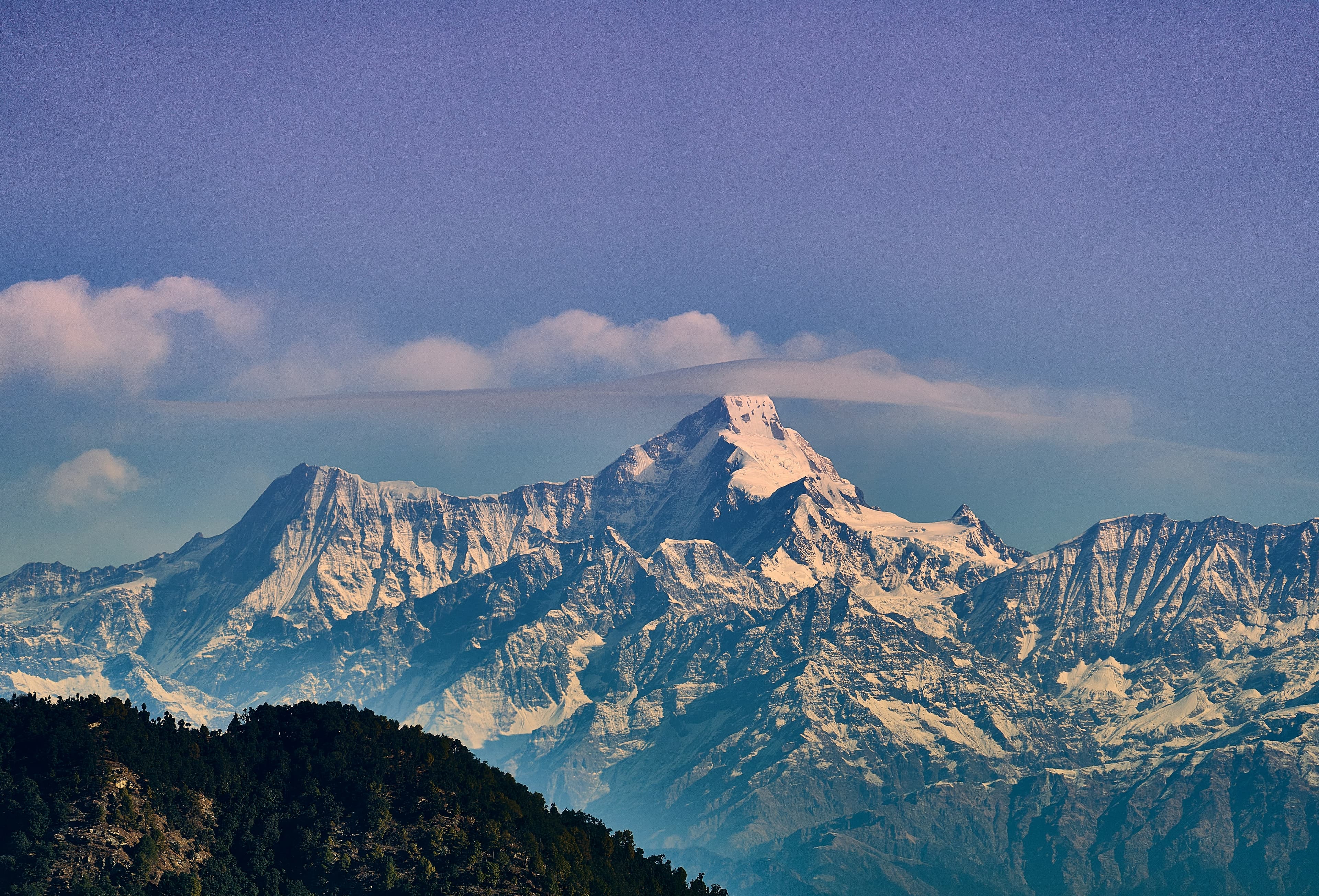 Scenic mountain route for Char Dham travel